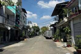 Bán Gấp Nhà mặt tiền đường Lê Cao Lãng Tân Phú 38m2,4 Tầng BTCT Giá 6 tỷ x