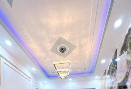 SÁT MẶT TIỀN ĐOÀN VĂN BƠ 
TRUNG TÂM Q4 
NGANG 3.4 DÀI 13.5 NỞ HẬU 4.5 ...