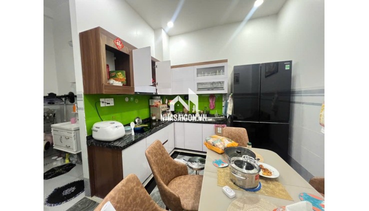 BÁN NHÀ Quận 9 đẹp LUNG LINH, giá 8.6 tỷ