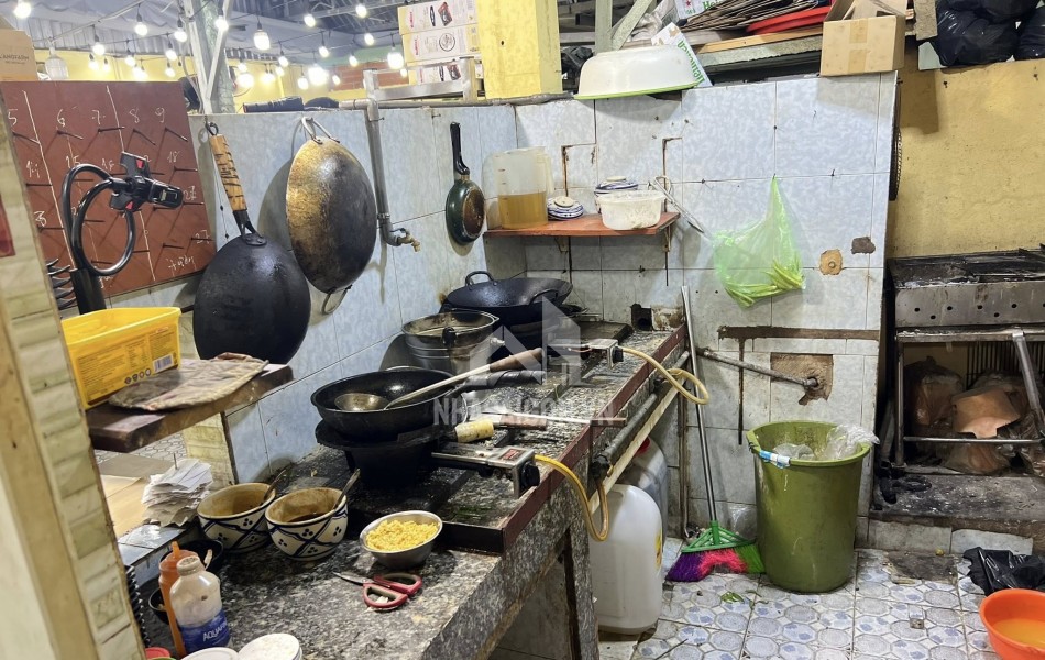 Sang Quán đường Nguyễn Văn Đậu, Bình Thạnh, kv đông đúc