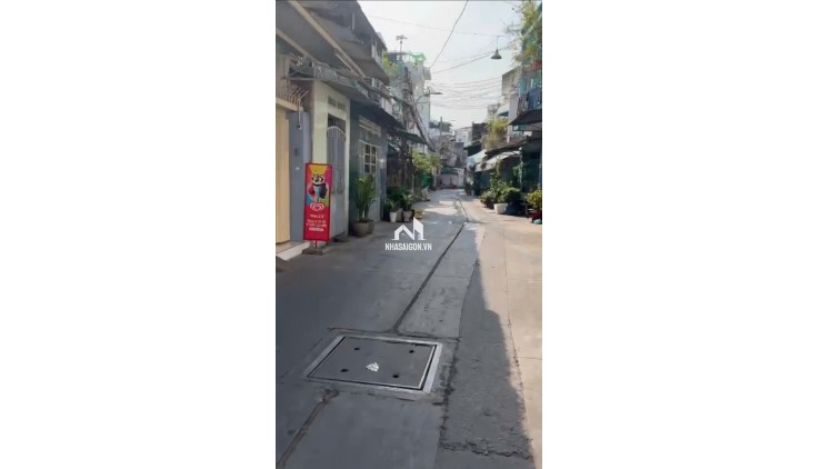 Nhà hẻm ô tô Quận 11, đối diện Đầm Sen. Diện tích 168m², thu nhập cho thuê 25 triệu/tháng. Sổ hồng riêng, giá nhỉnh 7 tỷ – thương lượng chính chủ.