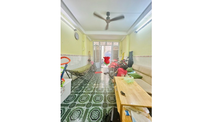 QUẬN 10 HẺM XE HƠI - 1 CĂN RA MẶT TIỀN - NGAY 3 THÁNG 2 - NGUYỄN LÂM  - 40M2 - 2 TẦNG ĐÚC . MT 61