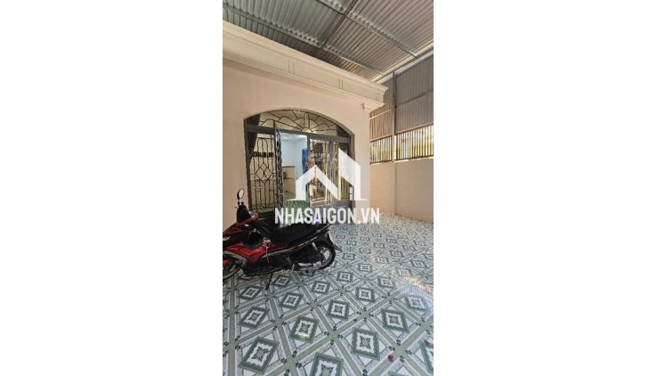 NHÀ CẤP 4 HXH (5.8M x 17M ) CHỈ 6 TY