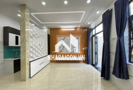 Bán nhà 6x10 - 3 tầng - hẻm oto - giá chỉ 5,x tỷ - ngay đường Tên Lửa nối dài - Bình Tân.