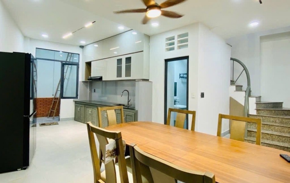SIÊU PHẨM GÒ VẤP – NHÀ NGANG KHỦNG 5.5M NGUYỄN VĂN NGHI, P5 – GIÁ CHỈ NHỈNH 6 TỶ