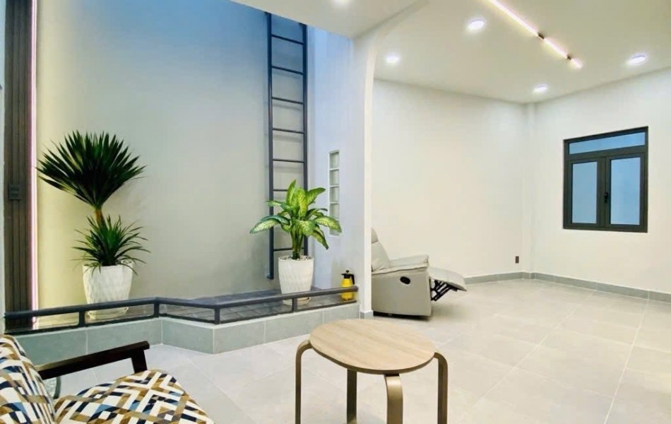 SIÊU PHẨM GÒ VẤP – NHÀ NGANG KHỦNG 5.5M NGUYỄN VĂN NGHI, P5 – GIÁ CHỈ NHỈNH 6 TỶ