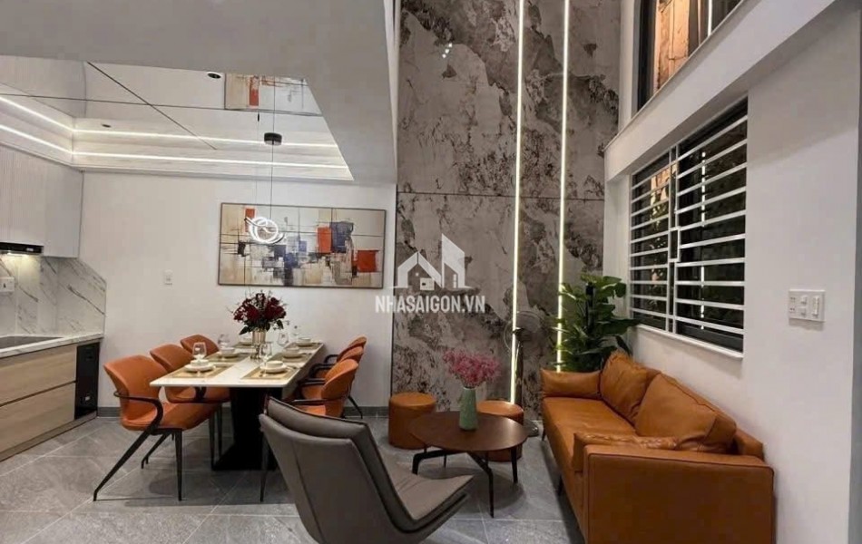 NHÀ ĐẸP HIẾM GẶP – ĐỐI DIỆN VINCOM PHAN VĂN TRỊ – HẺM XE HƠI – GIÁ CHỈ NHỈNH 6 TỶ