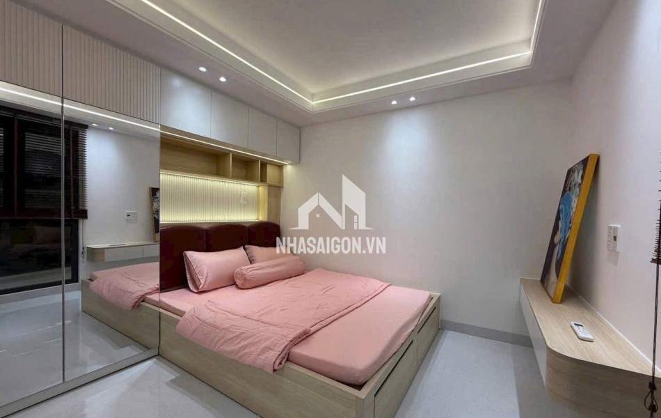NHÀ ĐẸP HIẾM GẶP – ĐỐI DIỆN VINCOM PHAN VĂN TRỊ – HẺM XE HƠI – GIÁ CHỈ NHỈNH 6 TỶ