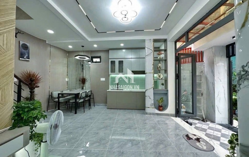 BÁN NHÀ LÔ GÓC 3 MẶT THOÁNG, 5 TẦNG CHỈ NHỈNH 5 TỶ PHƯỜNG 25, BÌNH THẠNH