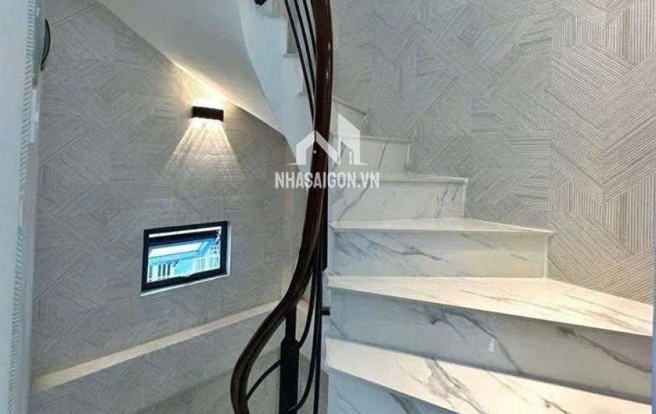 BÁN NHÀ LÔ GÓC 3 MẶT THOÁNG, 5 TẦNG CHỈ NHỈNH 5 TỶ PHƯỜNG 25, BÌNH THẠNH