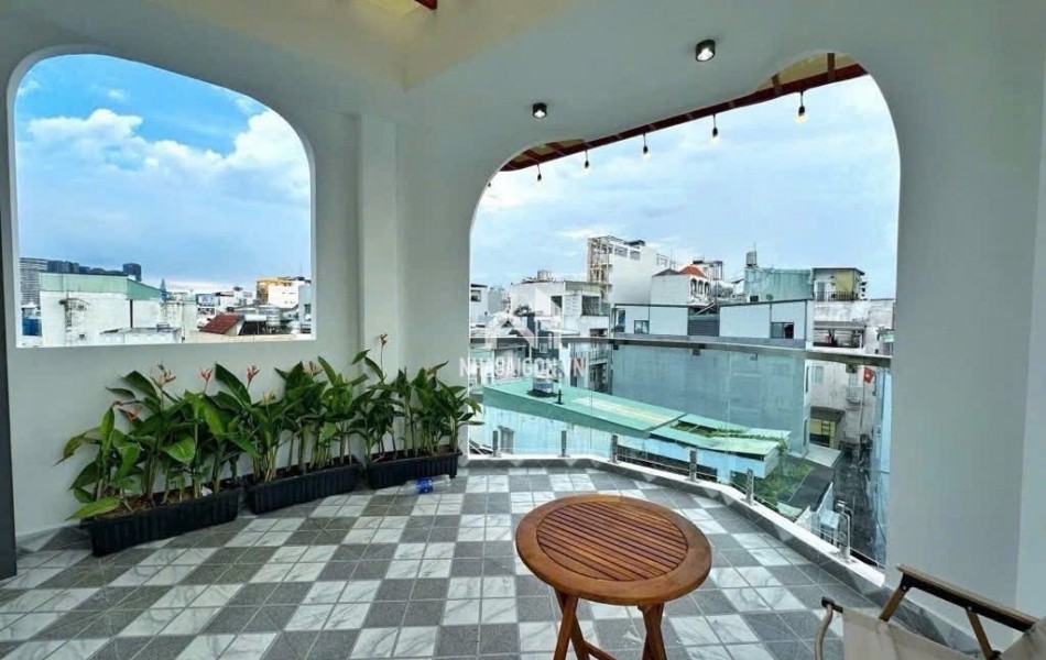 BÁN NHÀ LÔ GÓC 3 MẶT THOÁNG, 5 TẦNG CHỈ NHỈNH 5 TỶ PHƯỜNG 25, BÌNH THẠNH