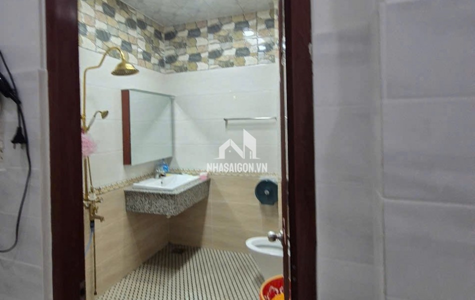 NHÀ HẺM XE HƠI LIÊN KHU 4-5 BÌNH TÂN -108M2 (22M X 5M), SỔ HỒNG RIÊNG, 3 TẦNG, 4 PHÒNG NGỦ, NHỈNH 6 TỶ
