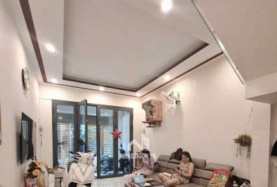 [#QUẬN_10]- ĐẸP HẺM XE HƠI 6M - CMT8 P15 - 50M RA MẶT TIỀN ĐƯỜNG - 3 TẦNG MỚI Ở NGAY -
