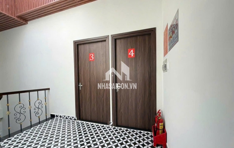Bán Nhà Mặt Tiền Đường Ngay Đại Học Tôn Đức Thắng Quận 7 – Thu Nhập 80 Triệu/Tháng