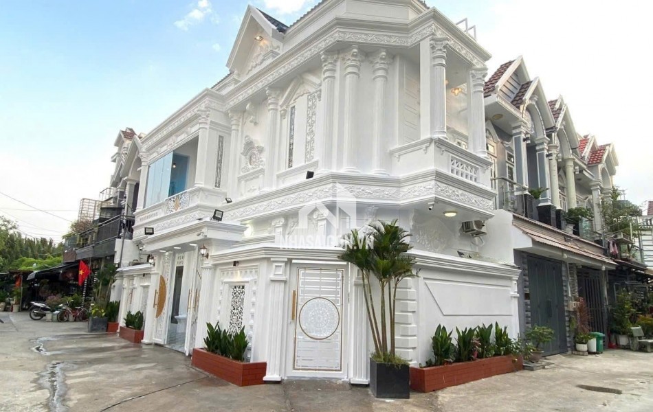Siêu Phẩm Nhà Góc 2 Mặt Tiền Hẻm 1982 Đường Huỳnh Tấn Phát - 5M3  13M5  - Cách Phú Mỹ Hưng 5 Phút .