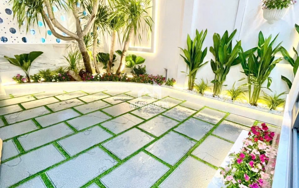 Bán Nhà Sân Vườn Đẹp Mặt Tiền Hẻm Huỳnh Tấn Phát Phú Xuân Nhà Bè – Giá 6,8 Tỷ