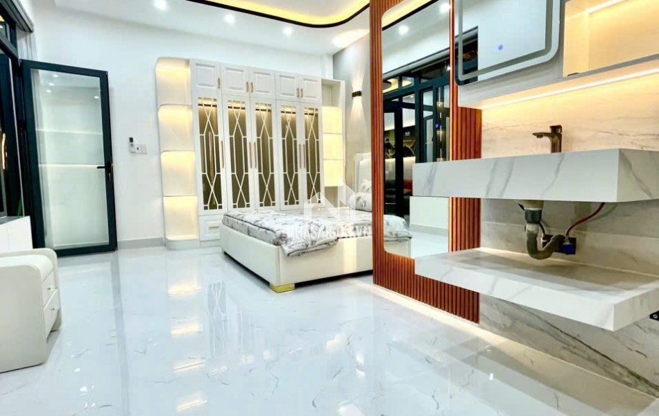 Bán Nhà Sân Vườn Đẹp Mặt Tiền Hẻm Huỳnh Tấn Phát Phú Xuân Nhà Bè – Giá 6,8 Tỷ