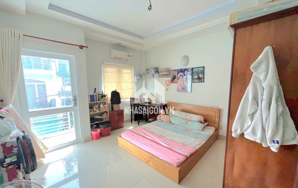 Bán Nhà Xe Hơi Vào Tận Nơi – Đường Trước Nhà 8m – Huỳnh Tấn Phát Nhà Bè
