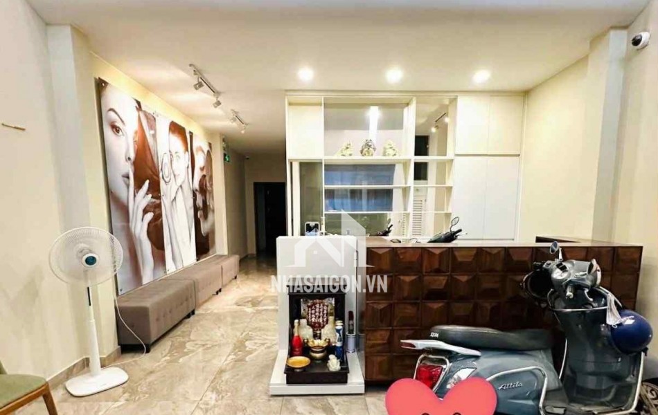 MẶT TIỀN KINH DOANH HUỲNH VĂN BÁNH – PHƯỜNG 11– PHÚ - THANG MÁY - 5 TẦNG - 6 PHÒNG MASTER - THIẾT KẾ ĐẲNG CẤP - THÍCH HỢP KINH DOANH CĂN HỘ CAO CẤP