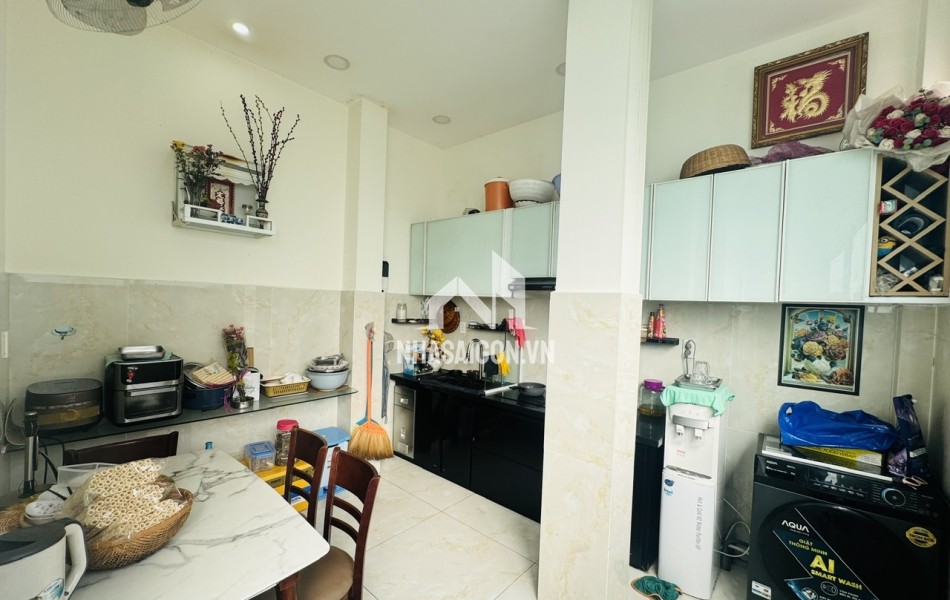 BÁN NHÀ LÔ GÓC 2 MT ĐƯỜNG SỐ 8, LINH XUÂN
