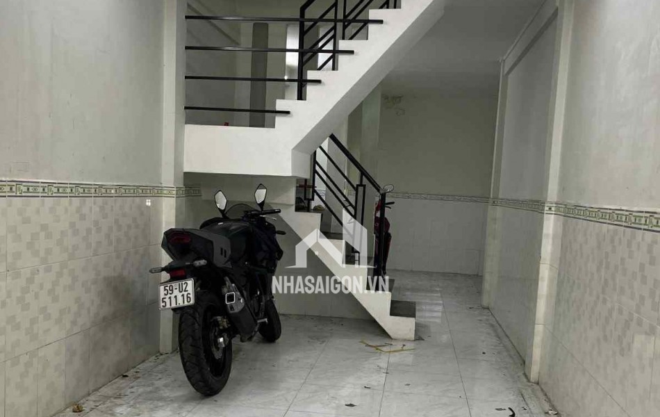 BÁN NHÀ TÂN PHƯỚC- P6- KỀ HẺM XE HƠI GẦN MẶT TIỀN - 2 LẦU NỞ HẬU - 28M2 - CỰC THƠM. MT 133