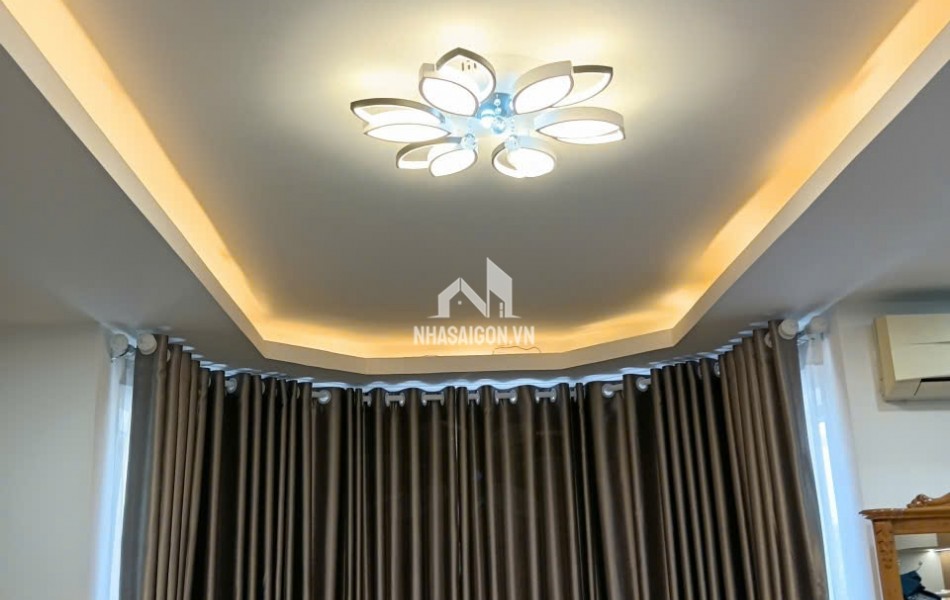 Bán nhà biệt thự khu nam long, Trần Trọng Cung, Q7, 3 lầu, giá tốt