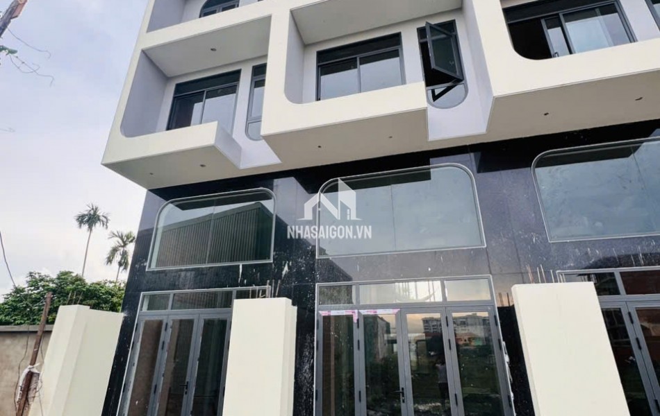 CHỈ CÒN 2 CĂN CUỐI – NHÀ LIỀN KỀ SHR NGÔ CHÍ QUỐC – HỖ TRỢ VAY 70% – GIÁ CHỈ 4 TỶ XXX