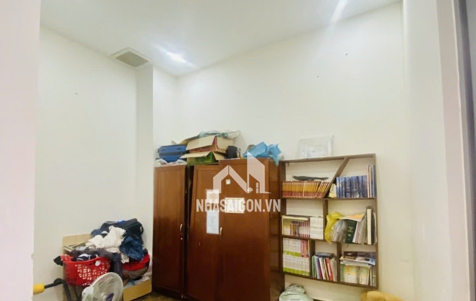 NHÀ ĐẸP CHÍNH CHỦ 8.5TỶ TL, 72M², NGANG HƠN 5M – CỰC HIẾM KHU CMT8, TÂN BÌNH. Gần Q10-Q3