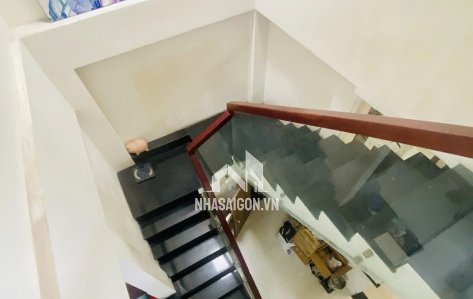 NHÀ ĐẸP CHÍNH CHỦ 8.5TỶ TL, 72M², NGANG HƠN 5M – CỰC HIẾM KHU CMT8, TÂN BÌNH. Gần Q10-Q3