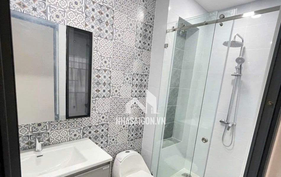  MẶT TIỀN KINH DOANH - KÊNH TÂN HÓA – 5 TẦNG – 73M² (4.4 x16m) – CHỈ 10.X TỶ 