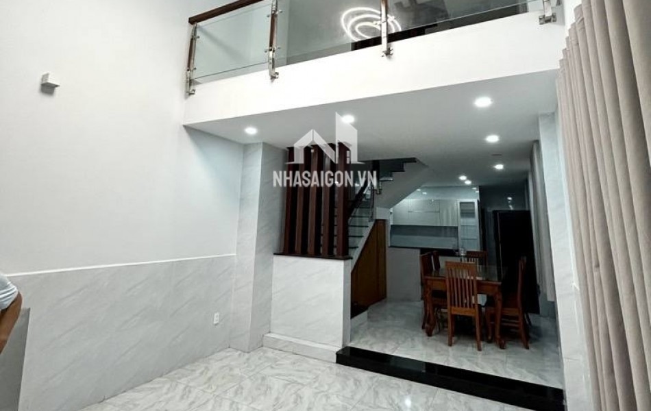 Bán nhà 2 MT, 3 căn nhà ra hoàng trọng mậu, P.tân hưng, Q.7