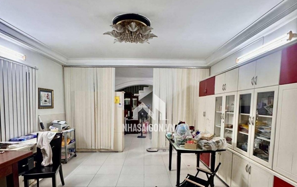 BÁN NHÀ SIÊU PHẨM TRẦN QUANG DIỆU- P.14   - HẺM XE HƠI - DT 95/70M2 (5.2x18.8 NỞ HẬU 6.6M) - 4 TẦNG - CHÍNH CHỦ LÂU ĐỜI.MT 31