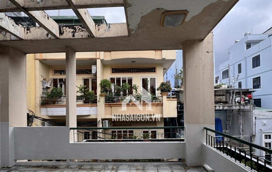 BÁN NHÀ SIÊU PHẨM TRẦN QUANG DIỆU- P.14   - HẺM XE HƠI - DT 95/70M2 (5.2x18.8 NỞ HẬU 6.6M) - 4 TẦNG - CHÍNH CHỦ LÂU ĐỜI.MT 31