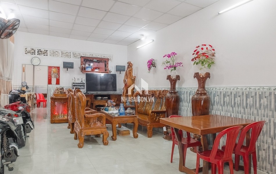 NHÀ HIẾM 2 MẶT ĐƯỜNG TRƯỚC-SAU, NGANG 6M, DT: 94M2 HXH HOÀNG HỮU NAM,,QUẬN 9 CHỈ 5TỶ5.