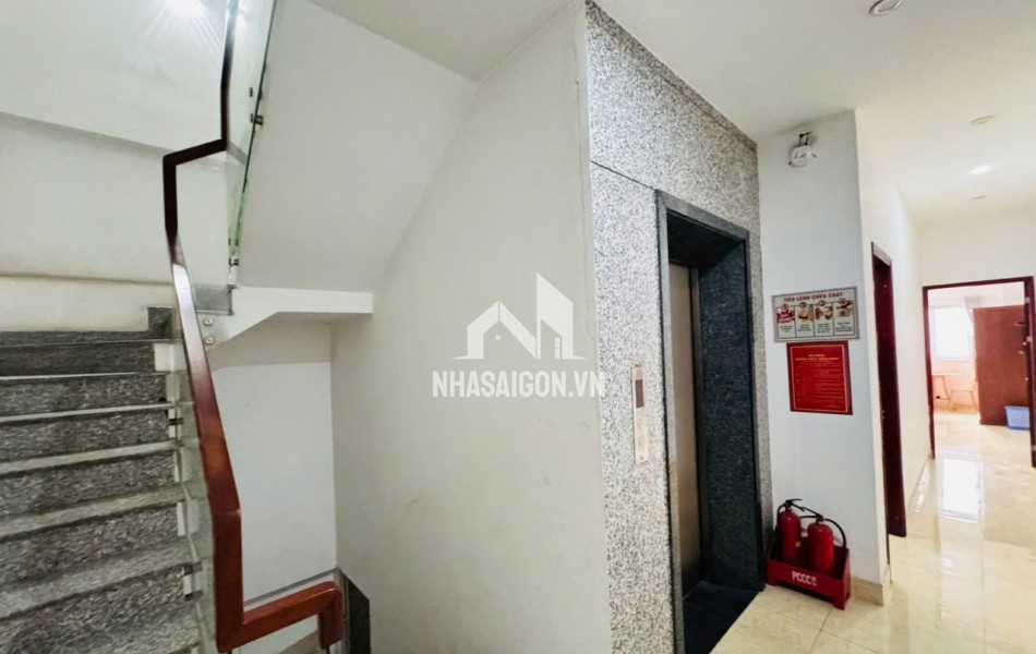 BÁN KHÁCH SẠN MẶT TIỀN BÌNH CHIỂU THỦ ĐỨC – 97M² ĐẤT – 470M² SÀN – CÓ THANG MÁY – GIÁ 12 TỶ (~108.2TR/M²