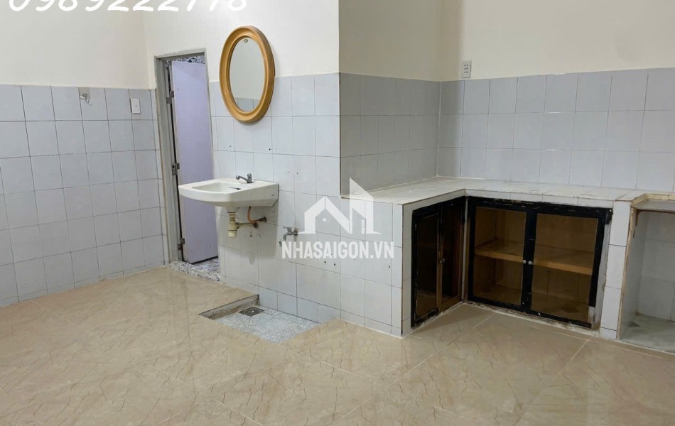 RẺ NHẤT QUẬN 1 3 BƯỚC HXH  THÔNG  - SAU LƯNG CĂN MẶT TIỀN  - 5X13M - CN 61.9m - 2 TẦNG - 3PN