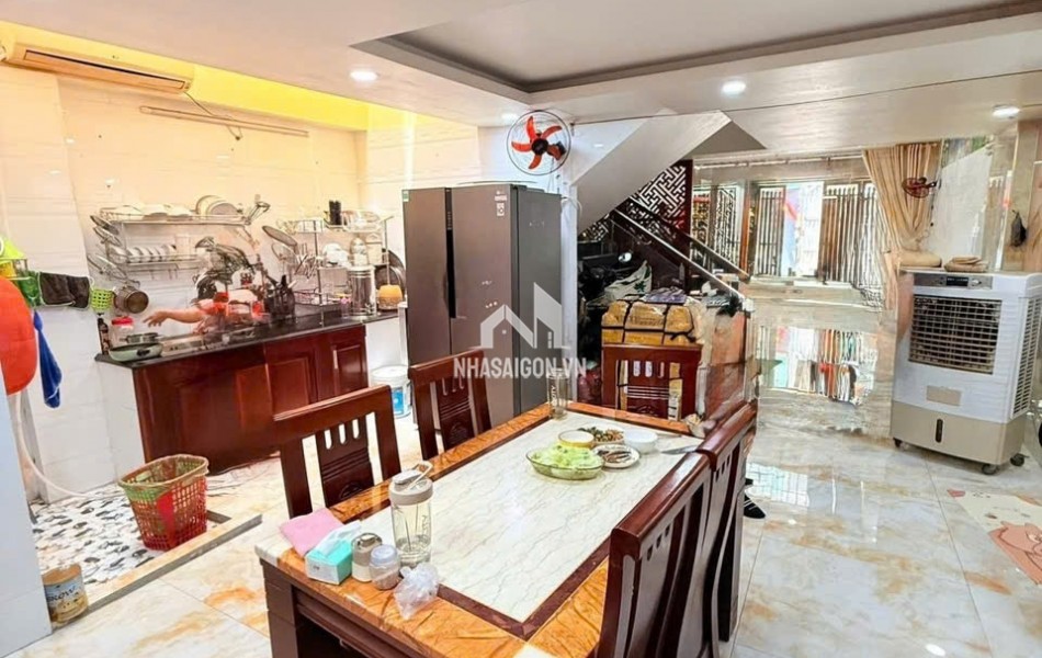 Kẹt lắm rồi !!! Lý Thường Kiệt - P.9 - Tân Bình 82m2 / 5Tầng