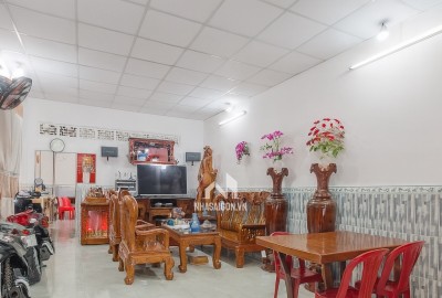 NHÀ HIẾM 2 MẶT ĐƯỜNG TRƯỚC-SAU, NGANG 6M, DT: 94M2 HXH HOÀNG HỮU NAM,,QUẬN 9 CHỈ 5TỶ5.