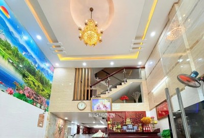 Kẹt lắm rồi !!! Lý Thường Kiệt - P.9 - Tân Bình 82m2 / 5Tầng