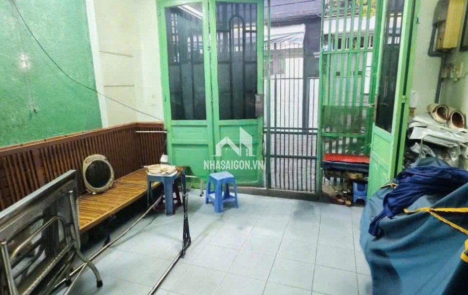 Nhà mặt tiền kinh doanh, gần Vietcombank Gò Dầu, 3.75 tỷ