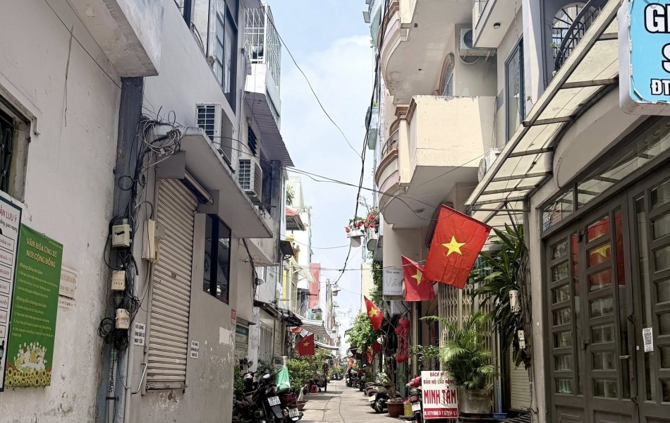 Hộ khẩu Võ Văn Tần, lõi Quận 3, vài bước sang Quận 1, 36m2, 5 tấm, giá bất ngờ.