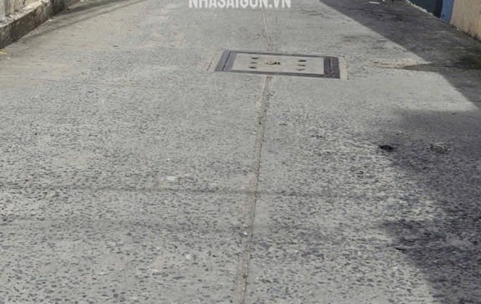 Siêu phẩm cho Gia Đình - Ngã 6 Lý Thái Tổ - 40m2, 5PN, cứng cáp, sát mặt tiền - giá tốt.