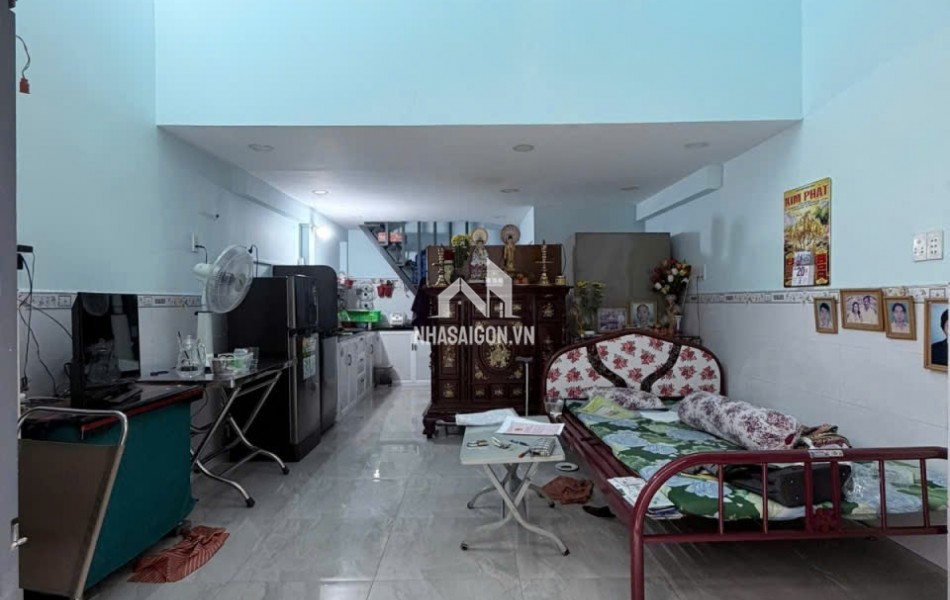 Nhà mới 3 tầng, ô tô đến cửa, đối diện C/C Sơn Kỳ, 3.2 tỷ