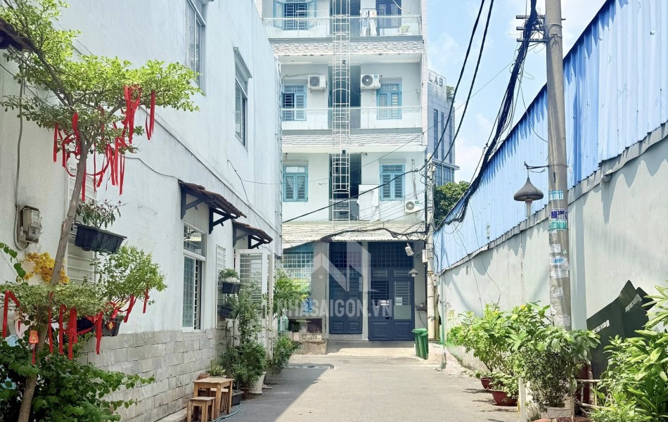 HÀNG XÓM K300 - TÂN BÌNH - Hẻm nhựa, xe hơi đỗ cửa - 70m2 x 3 tấm BTCT - 2 mặt thoáng - 9 tỷ.