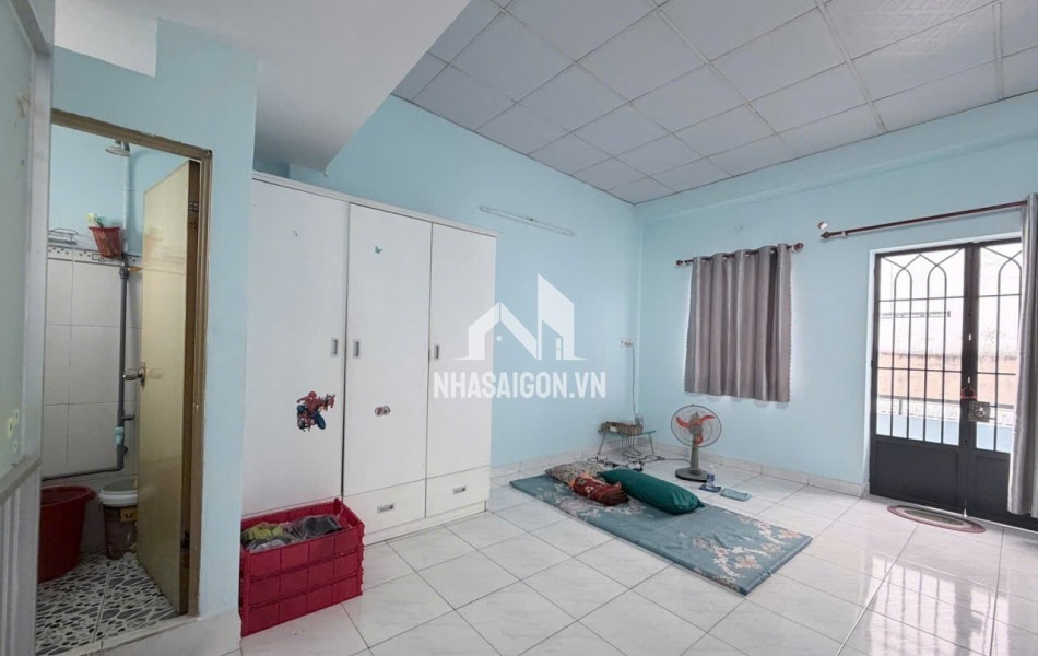 Nhà mới 3 tầng, ô tô đến cửa, đối diện C/C Sơn Kỳ, 3.2 tỷ