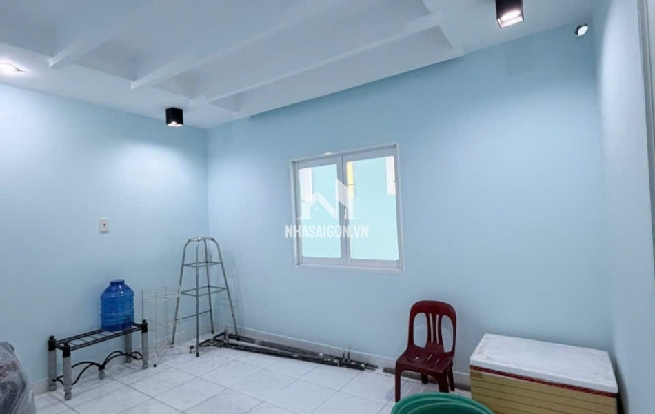 Nhà mới 3 tầng, ô tô đến cửa, đối diện C/C Sơn Kỳ, 3.2 tỷ