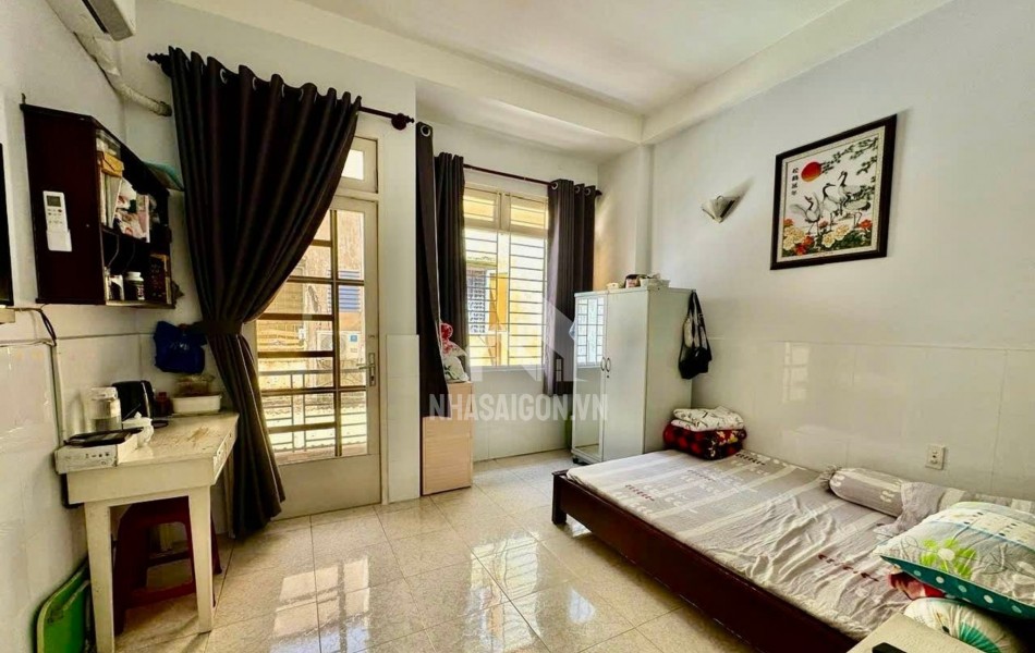 Ngay khu SÂN BAY TSN - Nhà đẹp 3 tấm đúc, 49.5m2, ngang lớn, hẻm thông, sát mặt tiền - 9.9 tỷ.