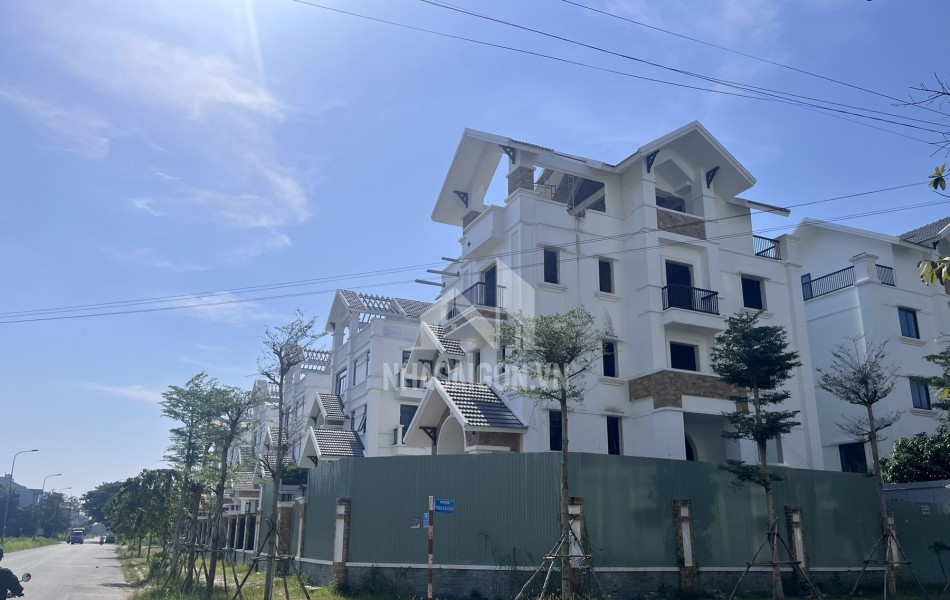 Bán nhà mặt phố, bán nhà mặt tiền tại Đường Nguyễn Văn Kỉnh, Quận 2, Hồ Chí Minh