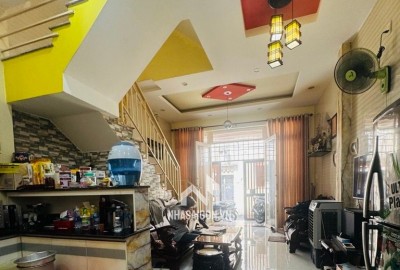 Chính chủ bán dàn Hoa Giấy tặng kèm căn góc 3 tấm 45m2, cách 30m ra BỜ KÈ - 8 TỶ