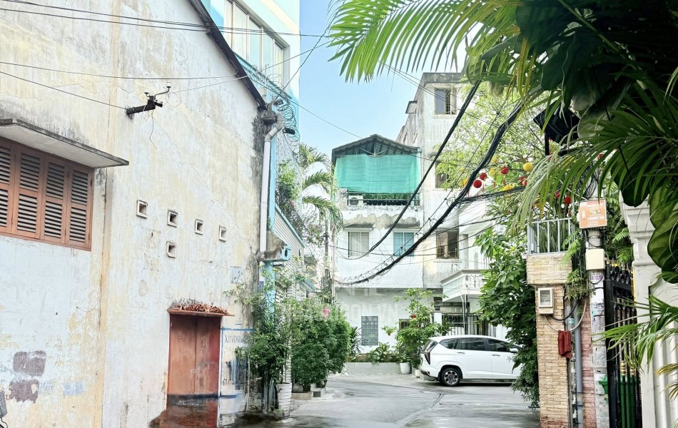 Hẻm xe hơi Nguyễn Trọng Tuyển - Phú Nhuận - 58m2 x 4 tầng BTCT - ngang 5m - 11 tỷ.